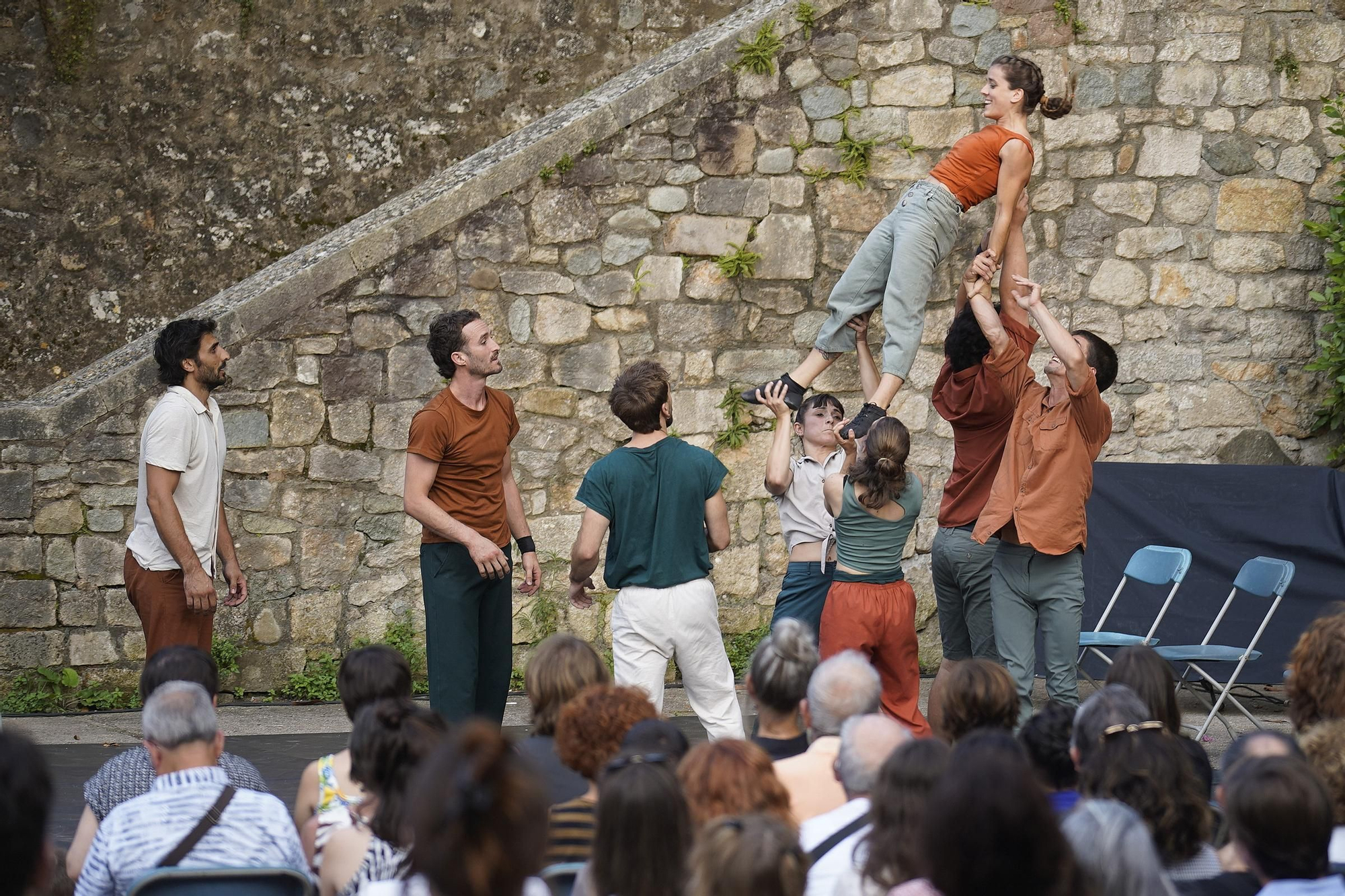 Les fotos de l'Escènit, "un espectacle increïble" que duu la cultura als carrers de Girona