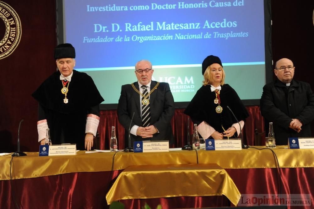 El fundador de la Organización Nacional de Trasplantes, Rafael Matesanz, es investido doctor Honoris Causa por la UCAM