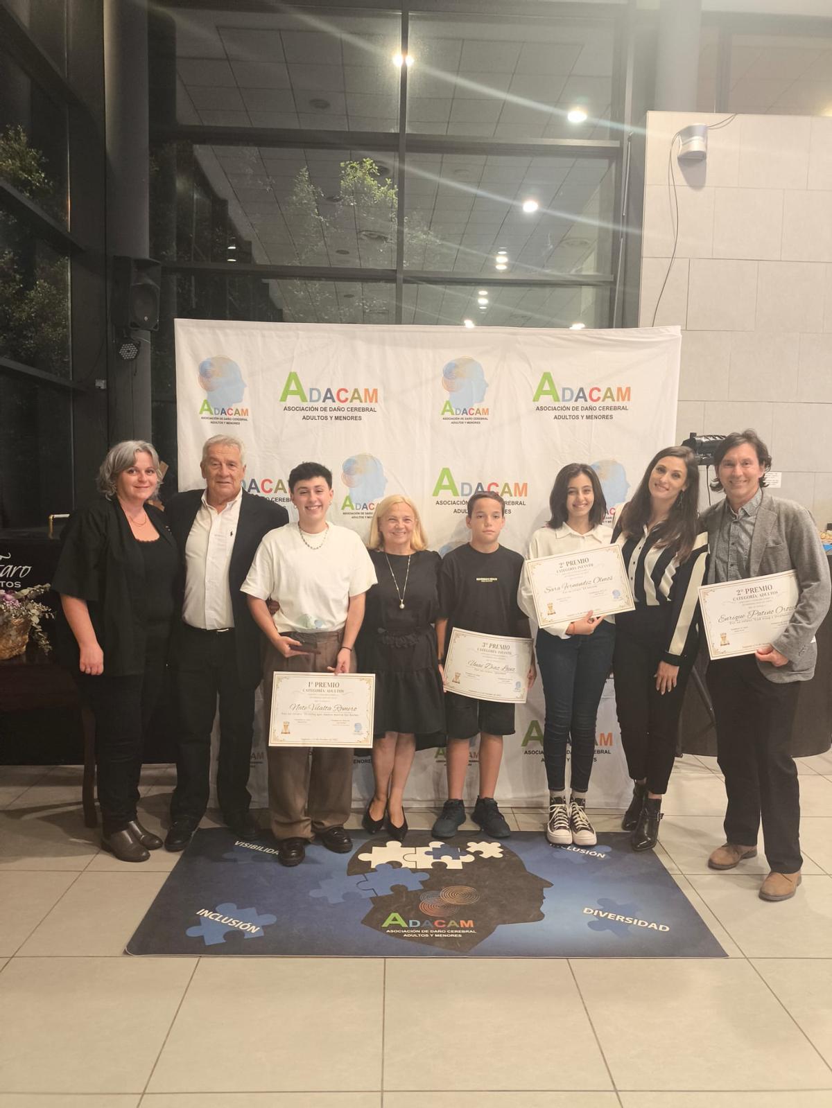 Ganadores del certamen literario