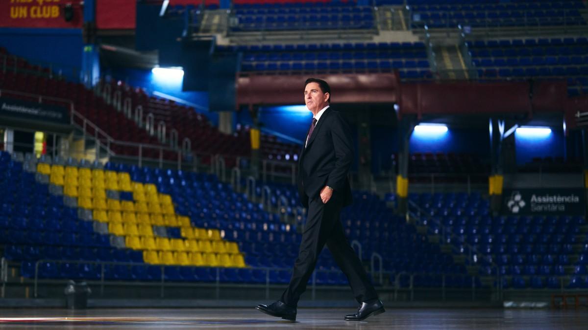 Xavi Pascual, posando en su nueva casa