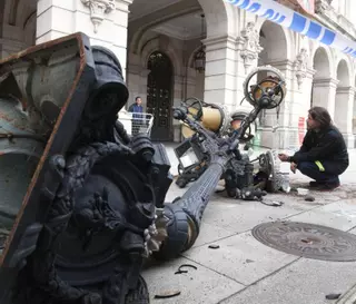 El Concello, a juicio por la farola que un camión derribó encima de un viandante