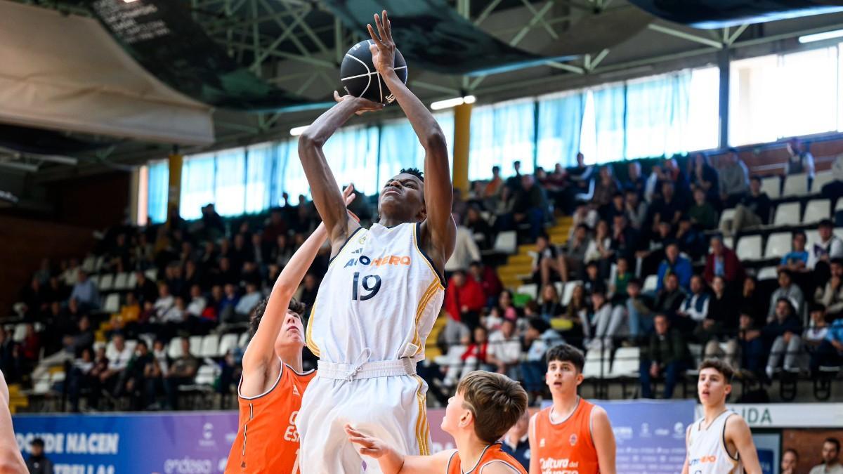 Moussa Manel, nuevo jugador del Barça de basket