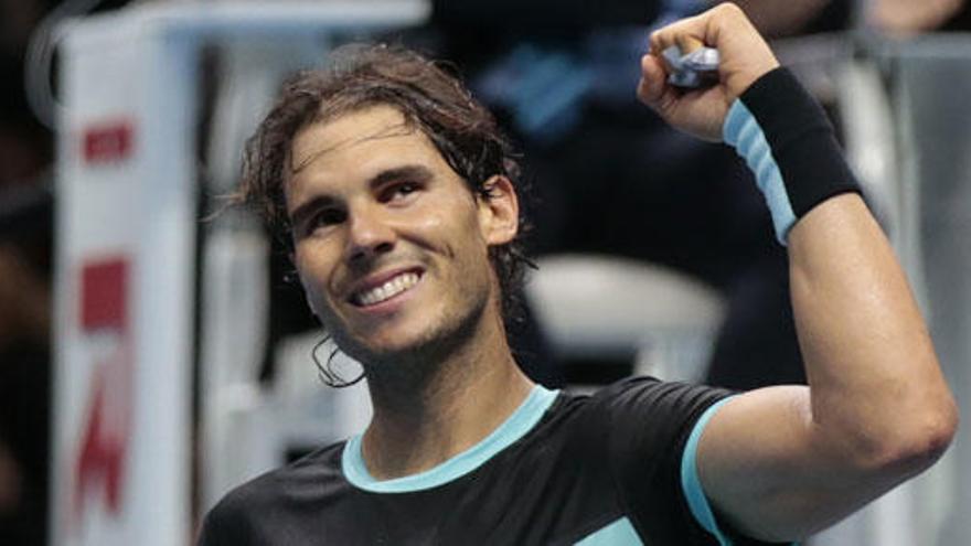 Nadal, a semifinales en Londres tras pulverizar a Andy Murray