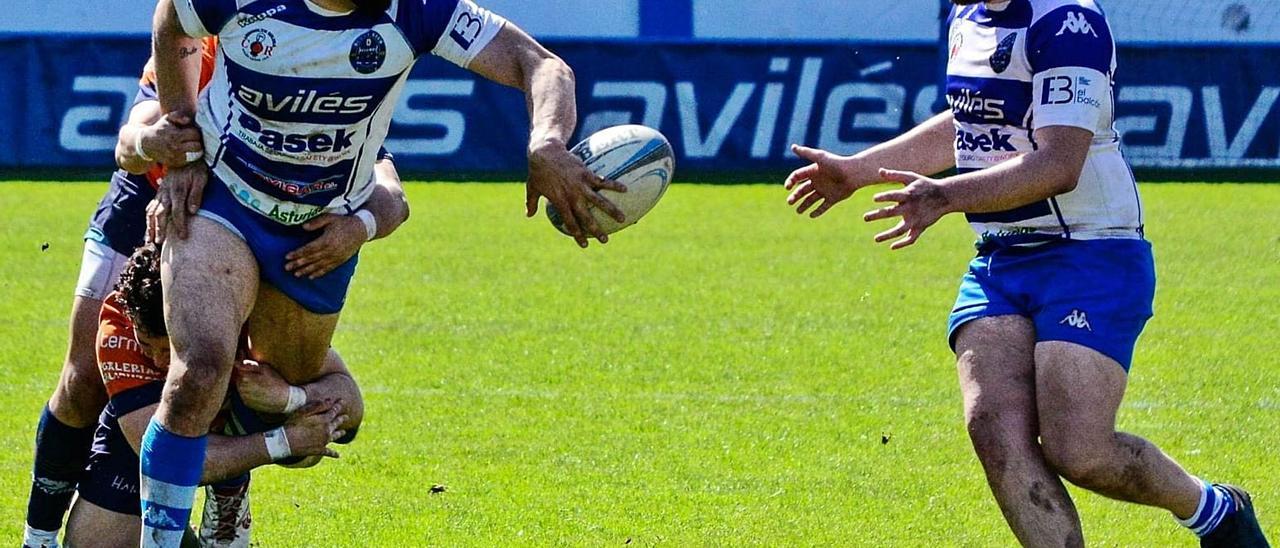 Sebas Caroci y Daniel Krolikowski, durante un partido. | BRC