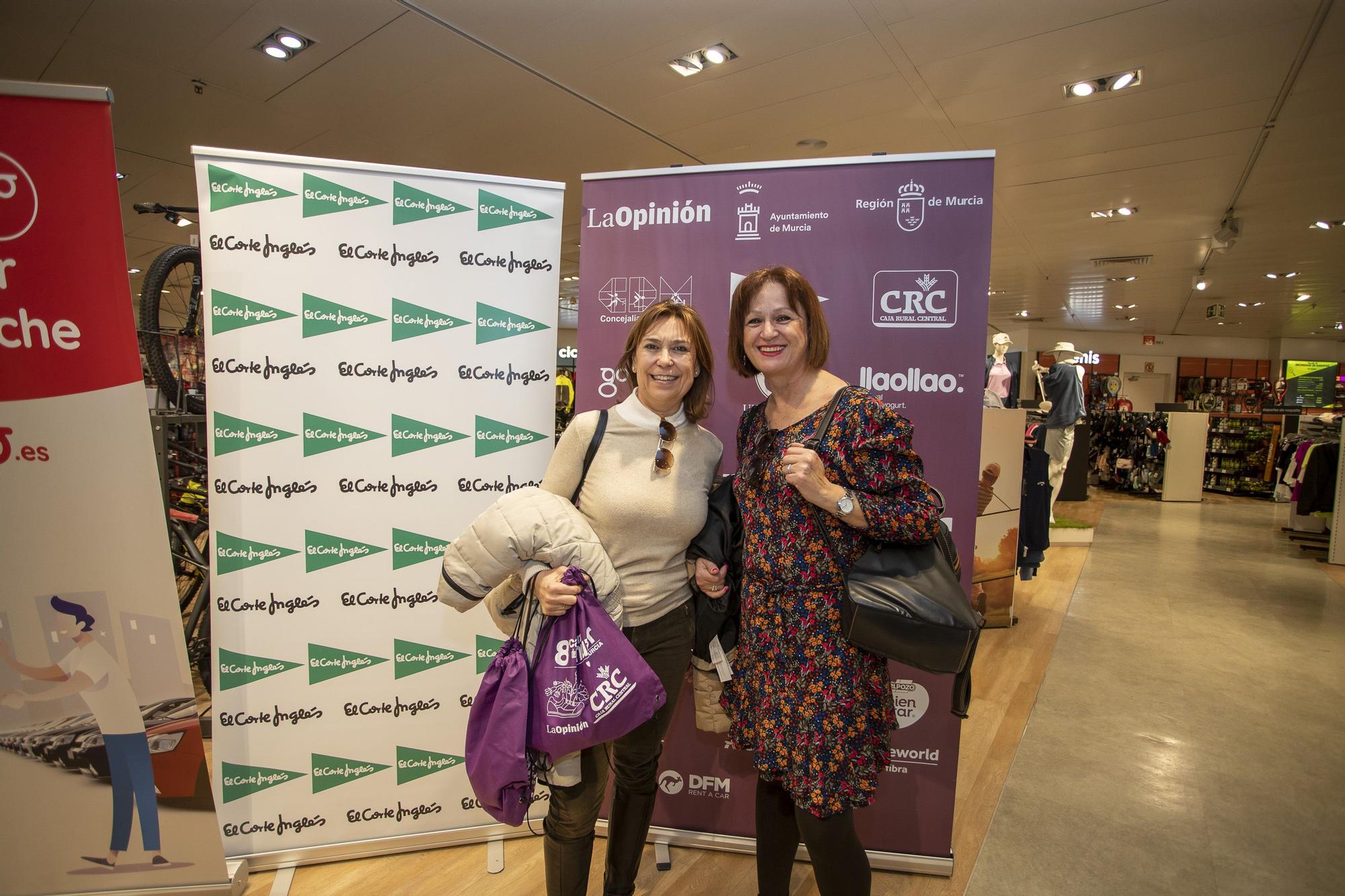 Entrega de dorsales de la Carrera de la Mujer (viernes por la tarde)