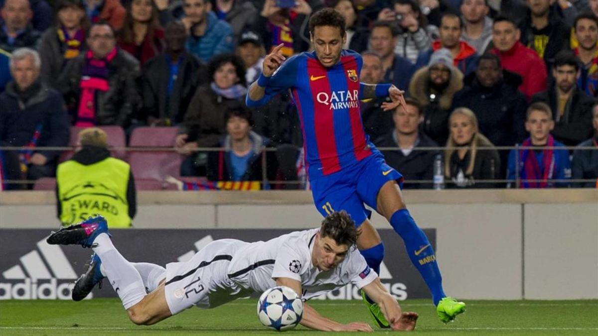 Meunier hizo el penalti a Neymar que significó el 3-0