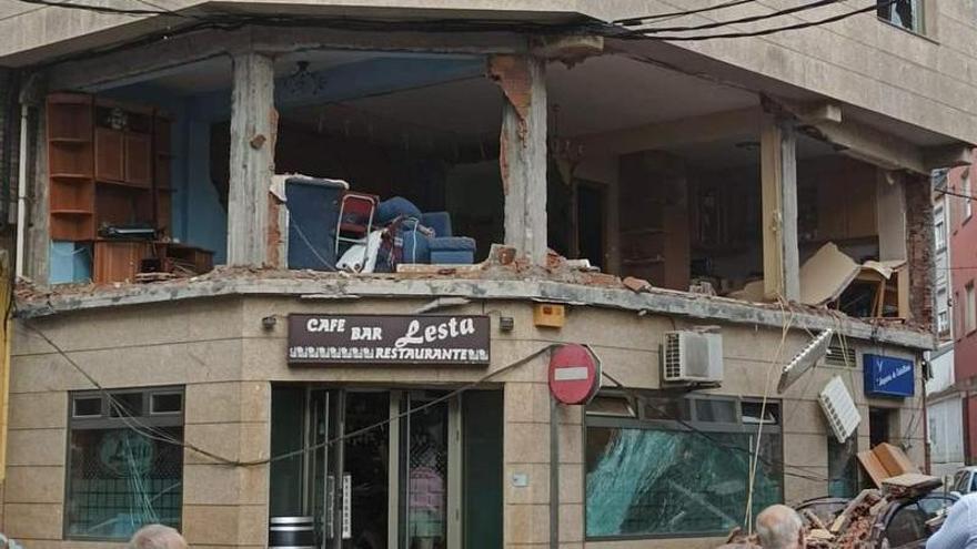 La vivienda en Ordes donde se registró la explosión de gas.