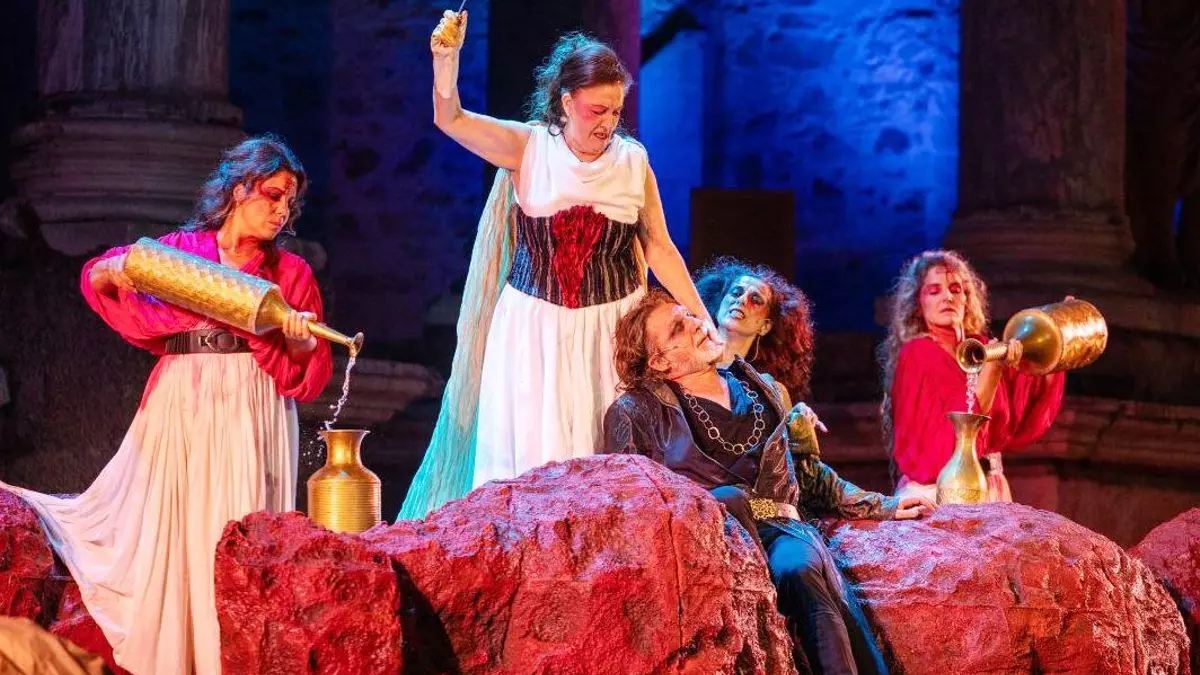 Dos tragedias, dos miradas: Diálogo escénico entre Mérida y Ostia Antica