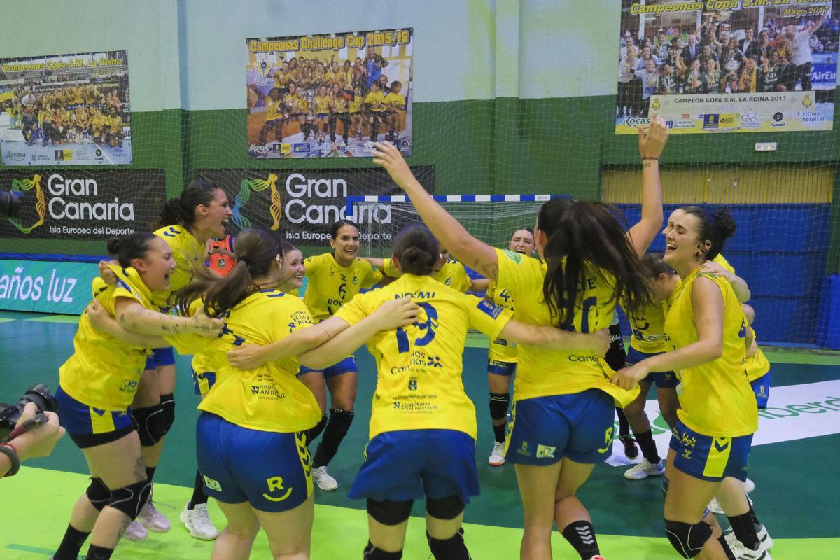 El Rocasa Gran Canaria se corona en la Liga Guerreras Iberdrola por segunda vez siete años