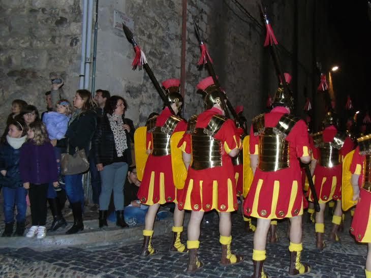 Els Manaies lliuren el penó a Benet Rovira