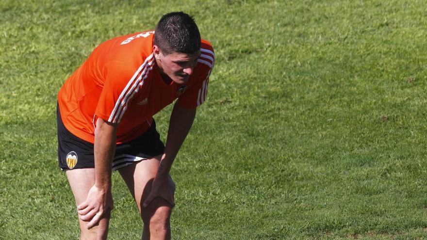 De Paul, durante un entrenamiento del Valencia.