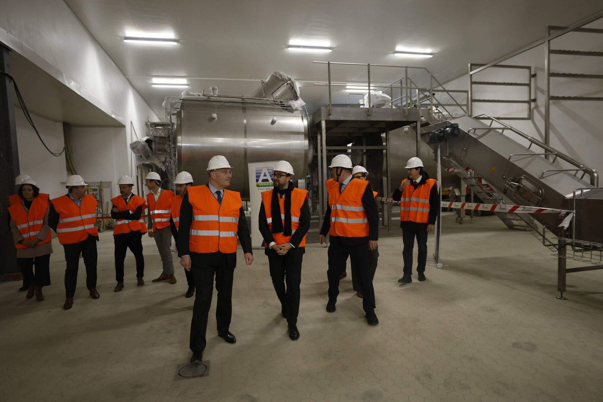 La nueva fábrica de Royal A-Ware en Salas empezará a funcionar en agosto con un centenar de trabajadores
