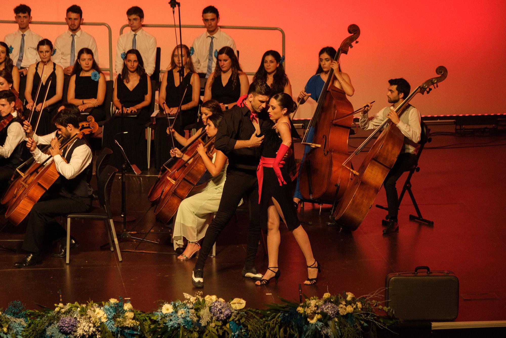 Velada inaugural del Certamen Internacional de Habaneras y Polifonía de Torrevieja