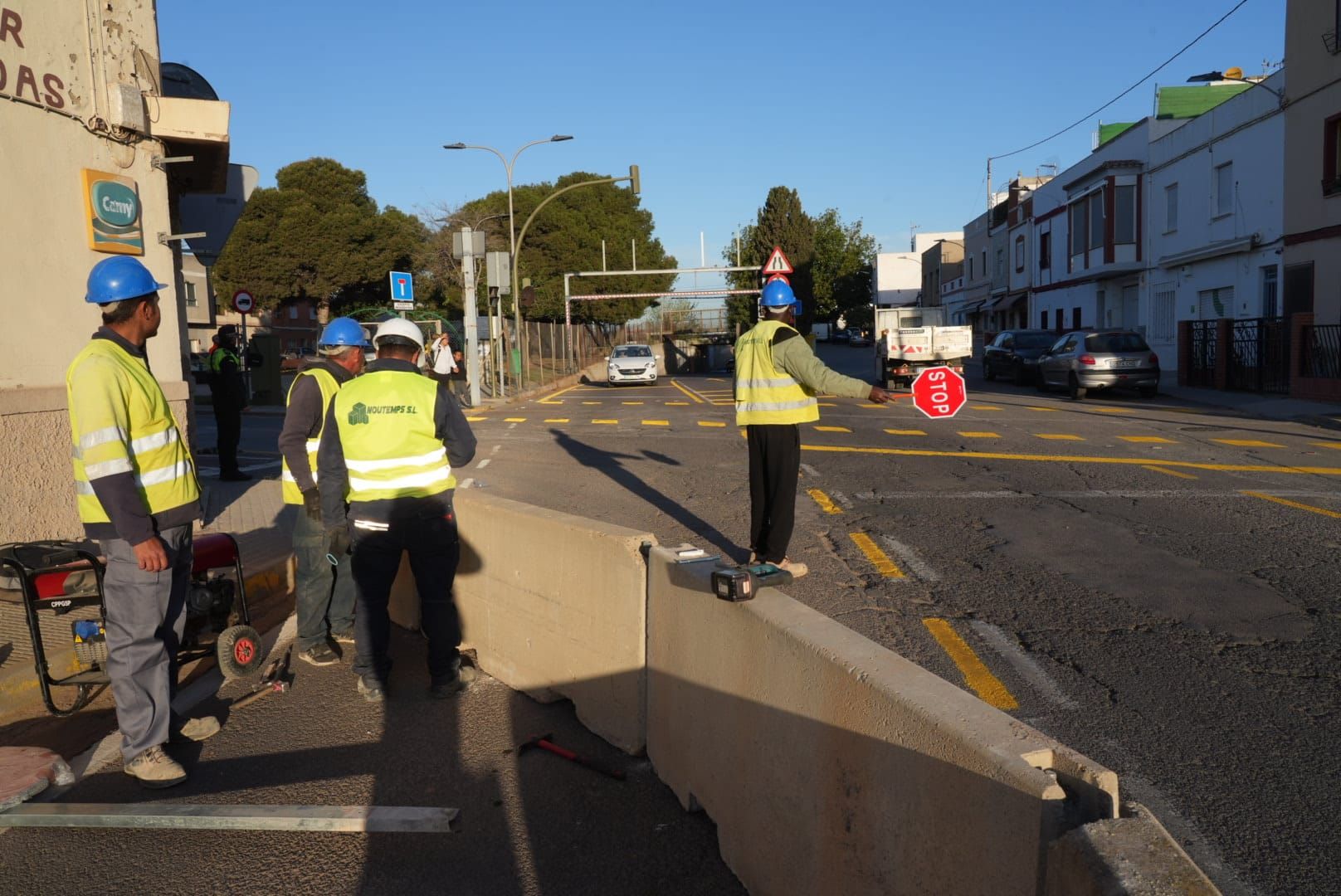 Galería de imágenes: Las obras del acceso ferroviario sur del puerto de Castellón generan un caos en la circulación