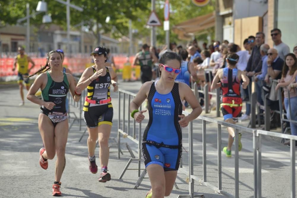 Llegada a la meta del Triatlón Villa de Fuente Álamo