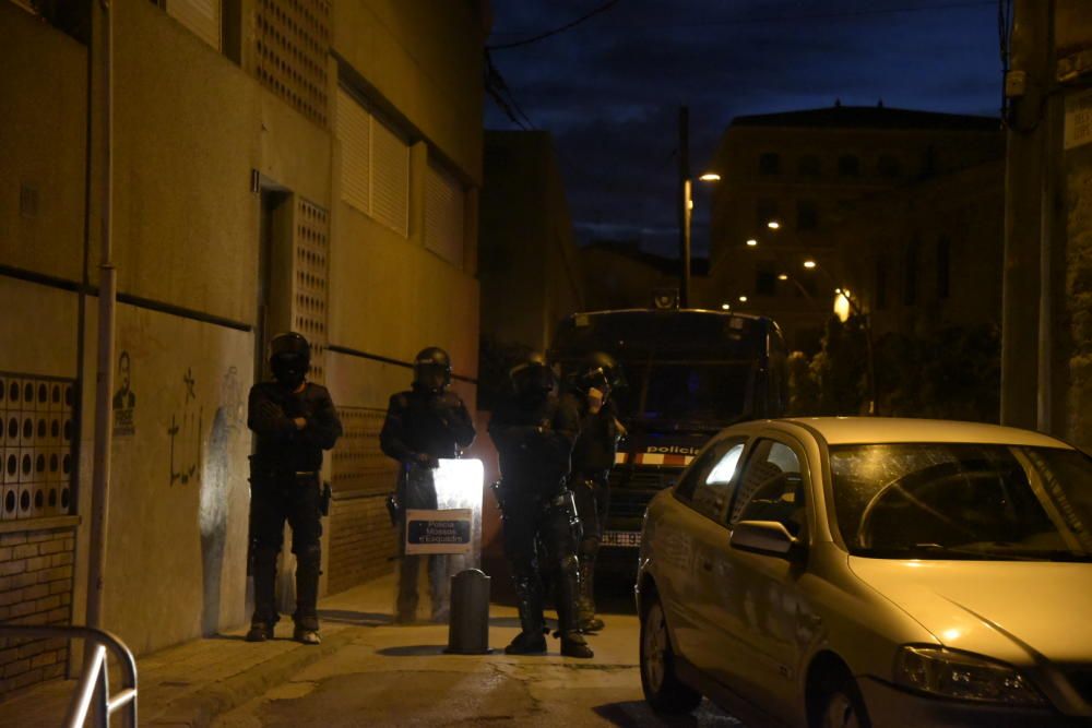 5.000 persones es manifesten a Manresa per protestar contra la repressió policial