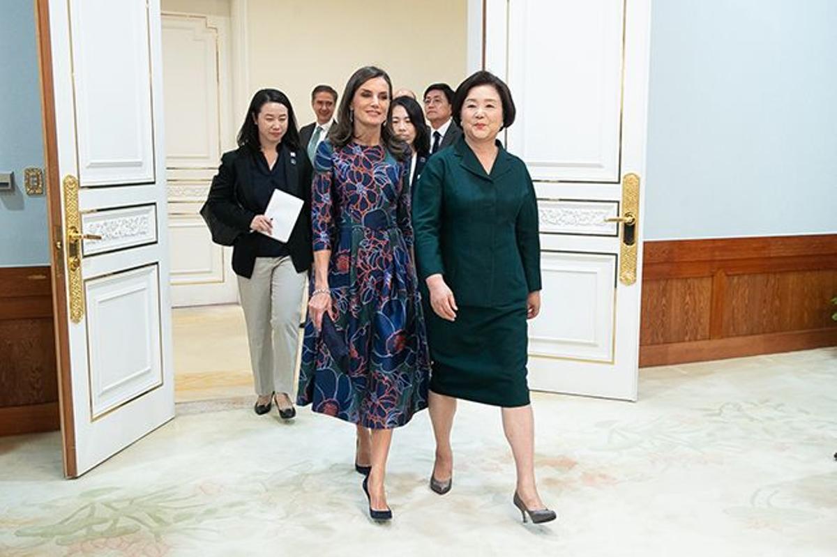 La reina Letizia con la primera dama de Corea