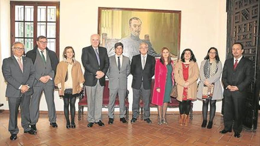 El Ayuntamiento y la embajada de Perú consolidan sus vínculos en torno al Inca