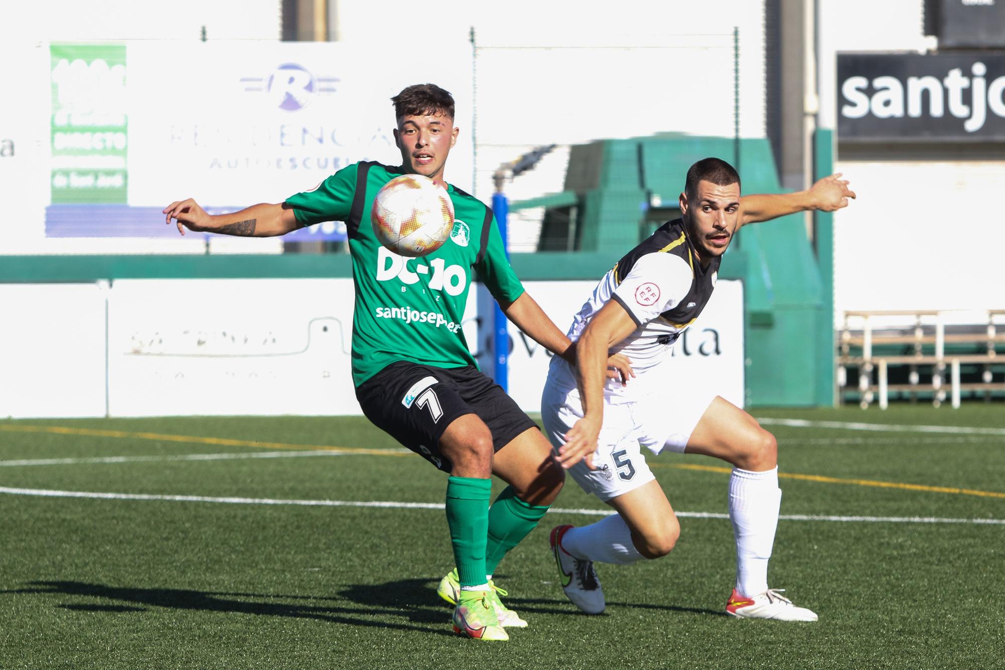 Partido entre la PE Sant Jordi y el Constància