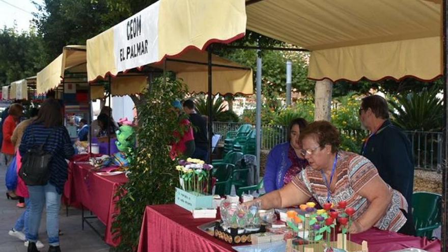 El mercadillo se organizó en Archena.