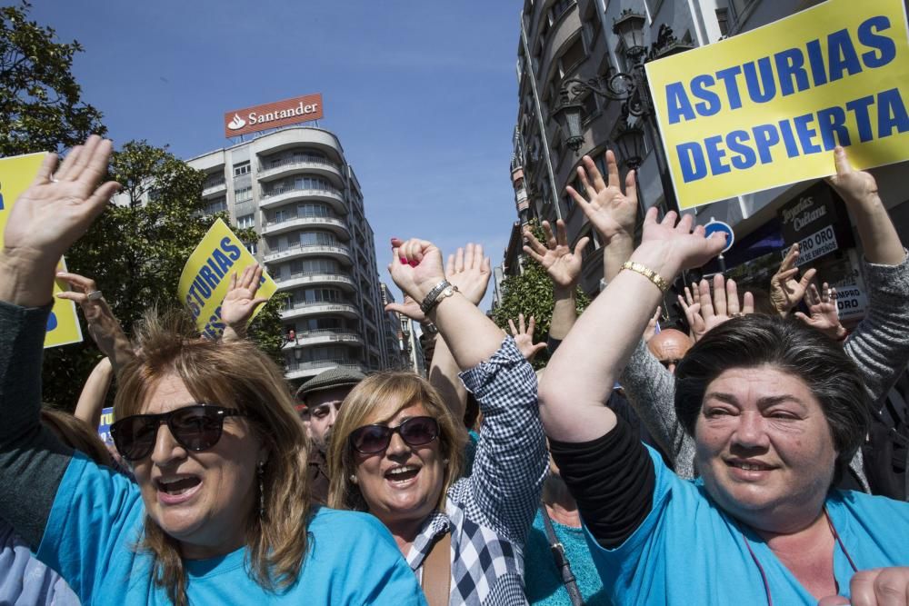 Miles de personas piden la eliminación del impuesto de sucesiones en Asturias