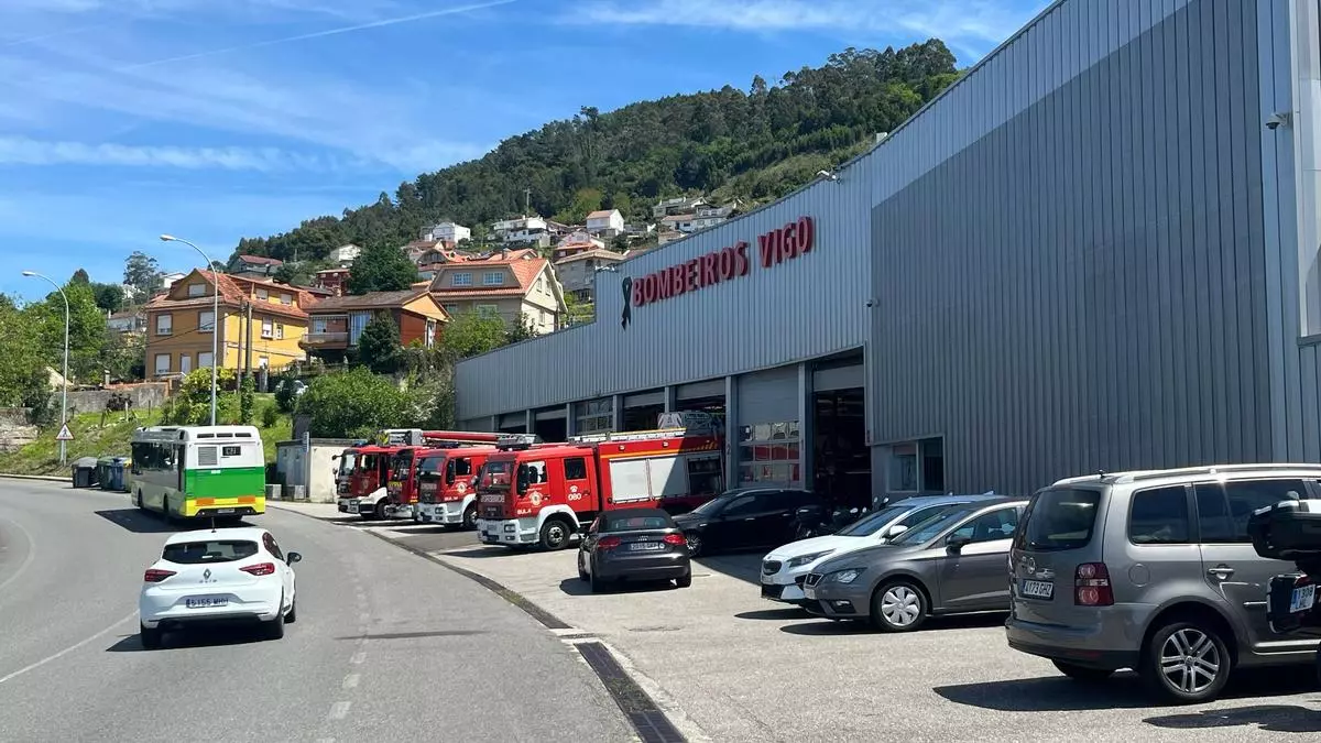 El gobierno de Vigo defiende las guardias extraordinarias de los bomberos y acusa al PP de «mentir» sobre el servicio