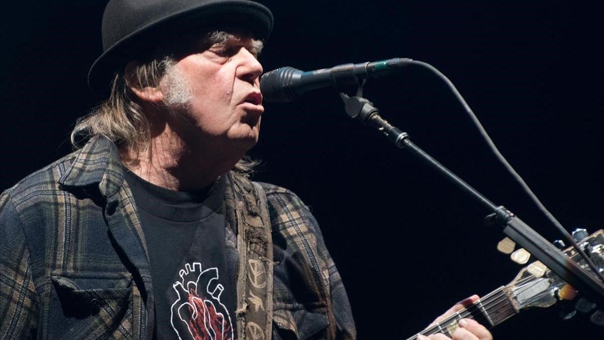 Neil Young demandará a Trump por usar sus canciones en mítines de campaña