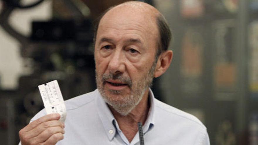 Alfredo Pérez Rubalcaba, durante la rueda de prensa.