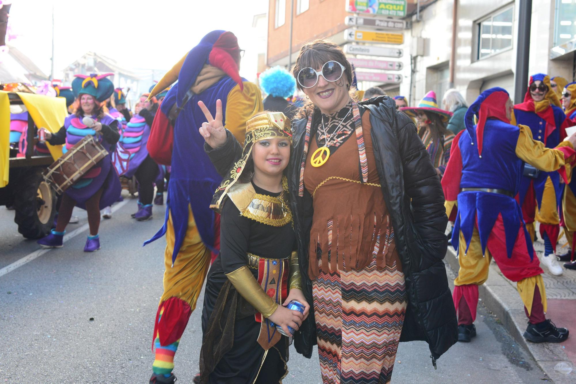 Moaña "llora" el fin del carnaval con el Enterro da Sardiña