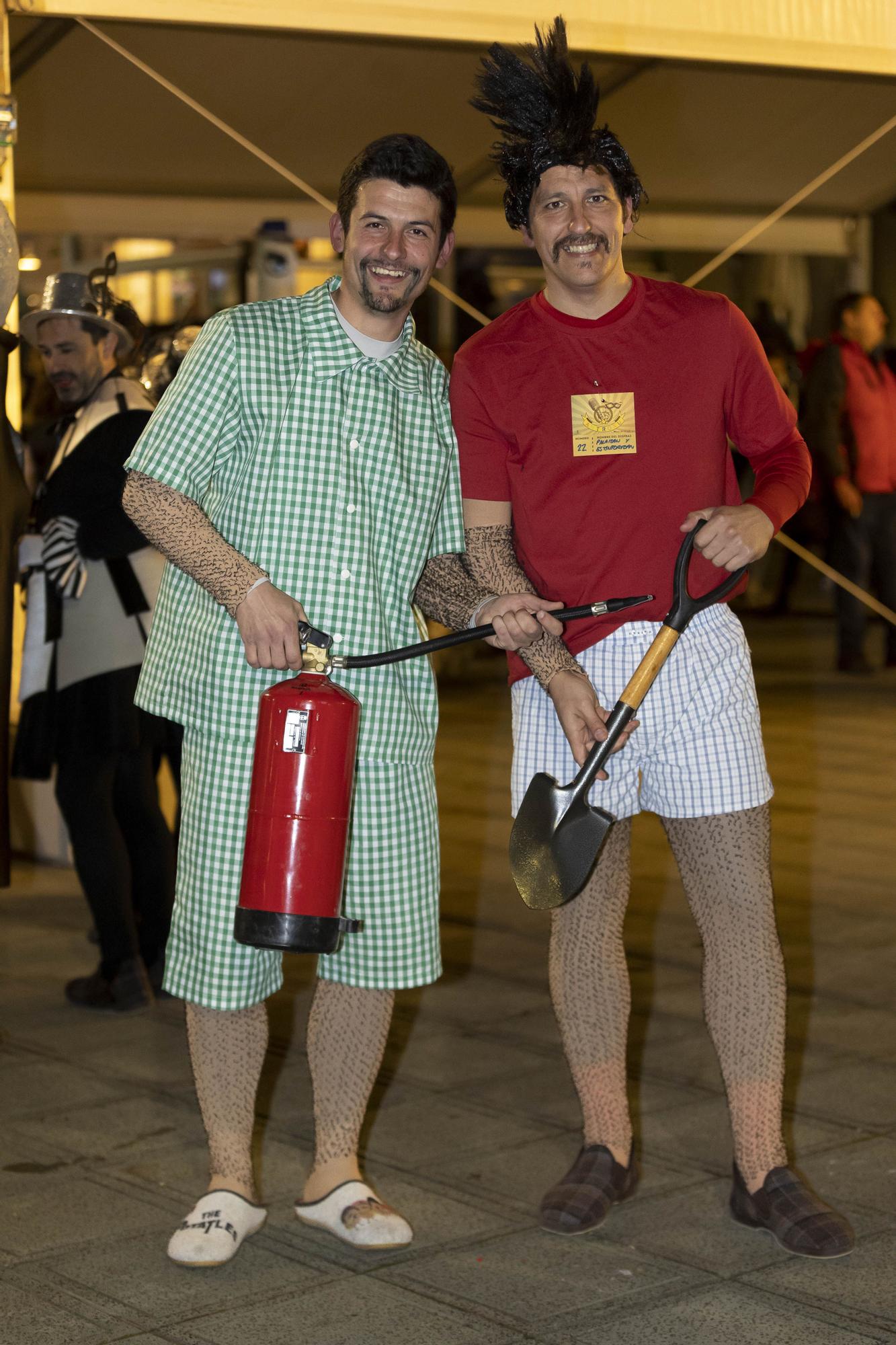 En imágenes: así fue la gran fiesta nocturna del Antroxu en Posada de Llanera