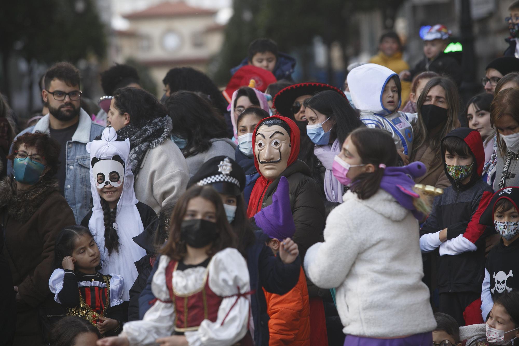 Galería de fotos: Así fue el gran desfile del carnaval en Oviedo