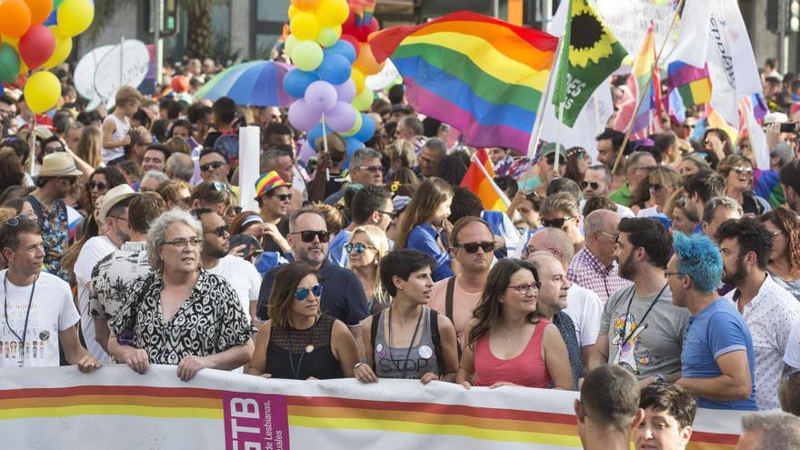 Manifestación del Orgullo LGTBIQ+ en Alicante en el verano de 2019.