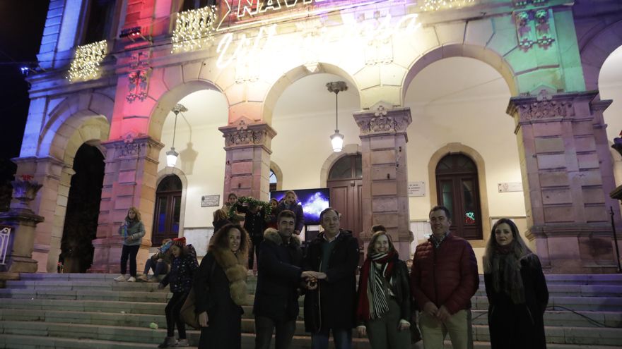 Así fue el encendido de las luces de Navidad en Villaviciosa