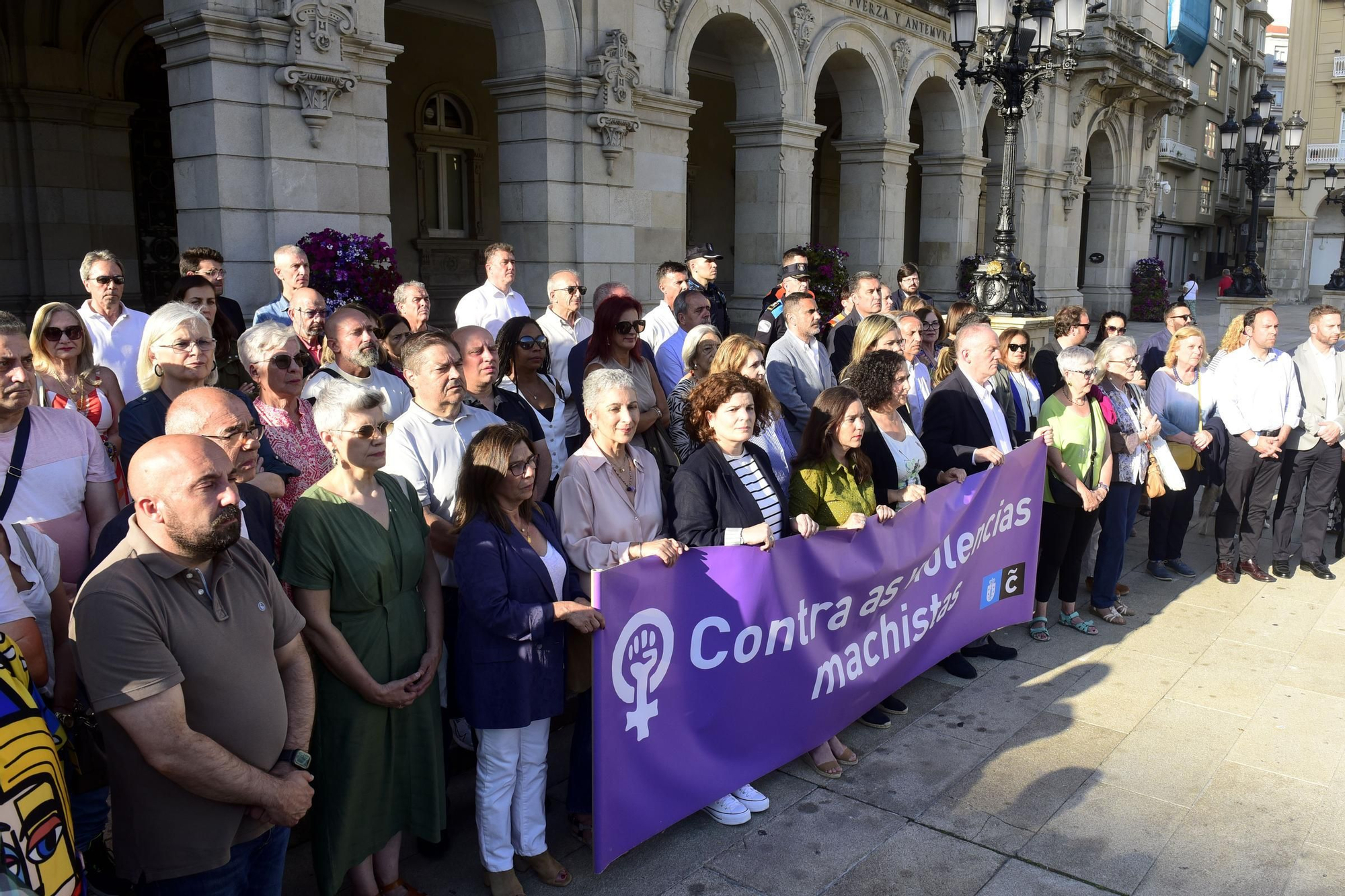Clamoroso silencio en A Coruña por el crimen machista en la Sagrada Familia
