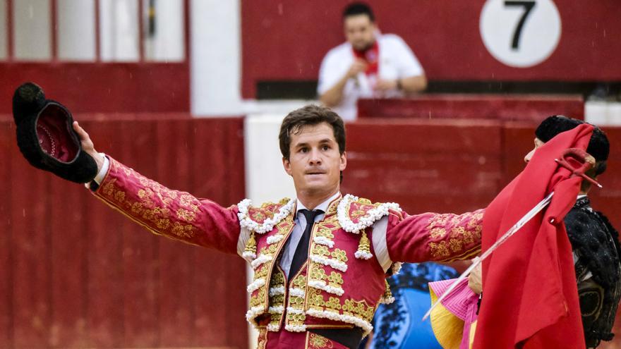 Daniel Luque sale a hombros en el cierre de la feria de Calahorra (La Rioja)