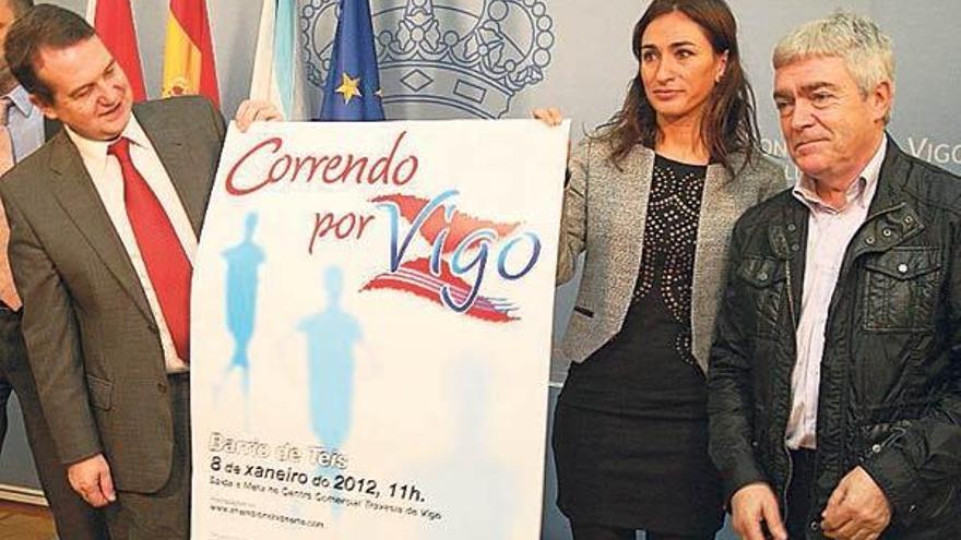 Caballero, Román y Fernández, en la presentación. // Jesús de Arcos