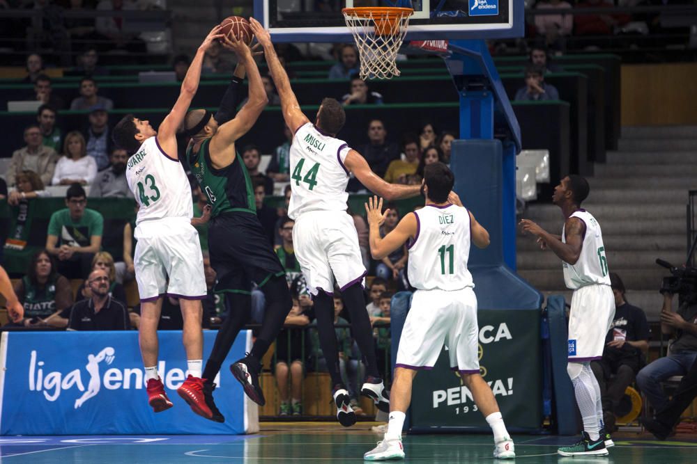 DIVINA SEGUROS JUVENTUT VS UNICAJA