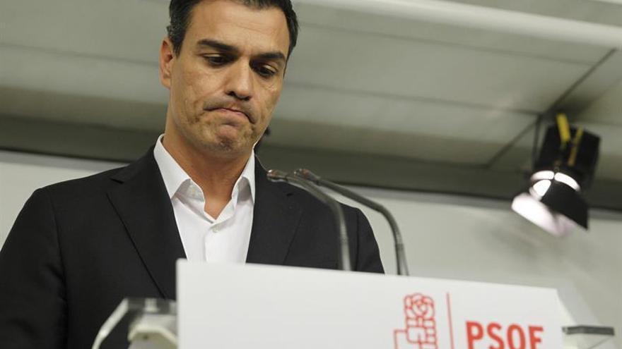 Pedro Sánchez dimite