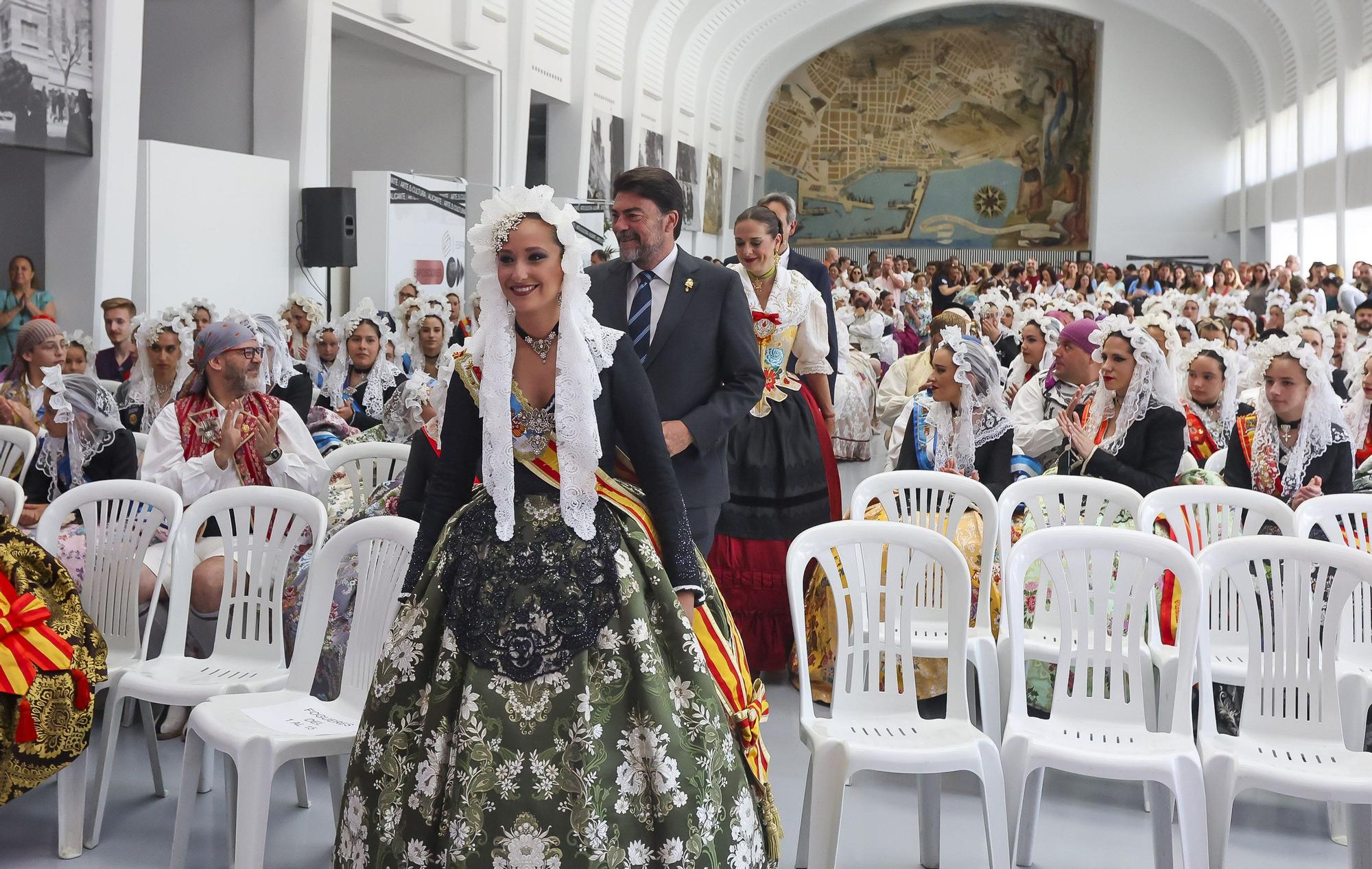 Homenaje a las Bellezas y Damas de los distritos de Hogueras