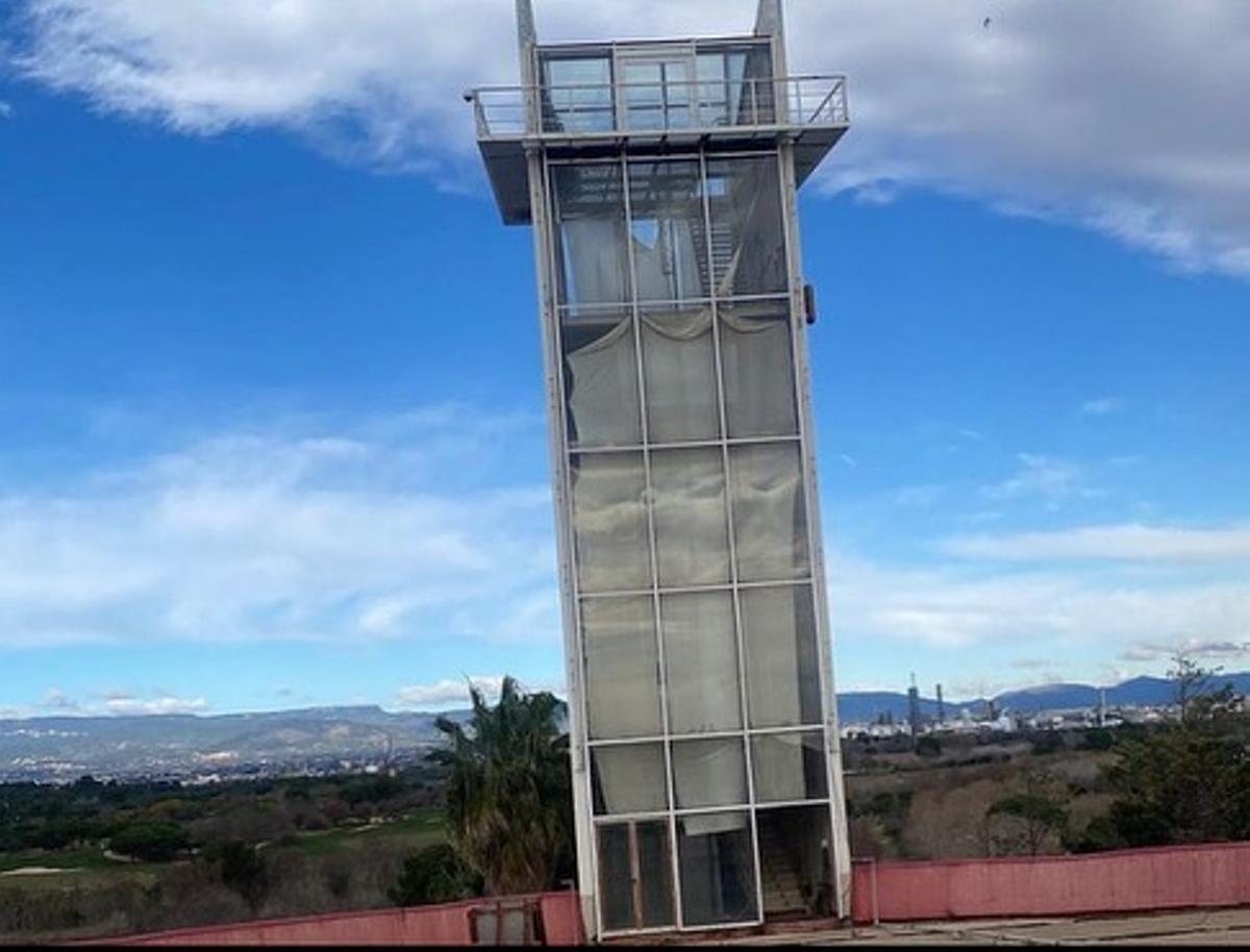 Así se encuentra la emblemática torre de Pacha La Pineda