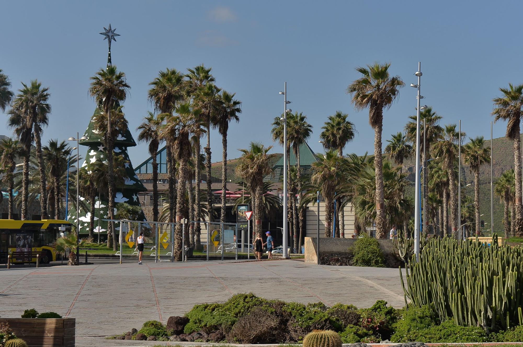 Árbol de Navidad en el CC Las Arenas