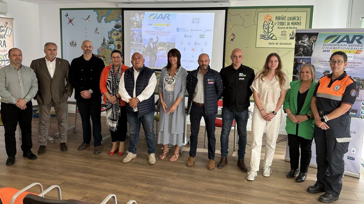 Los organizadores, durante la presentación del campeonato, ayer en Abegondo. |  // L. O.