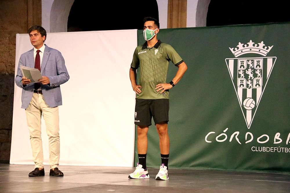 Presentación de las equipaciones del Córdoba CF de la temporada 20-21