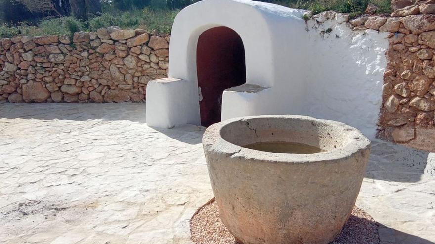 La Font de Balàfia, en Ibiza, presume de empedrado