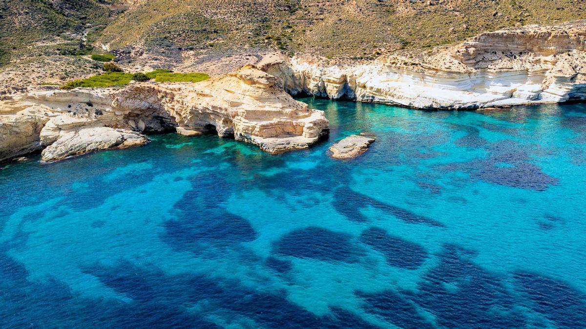 Toma nota: las 10 playas con bandera negra donde no deberías bañarte este verano