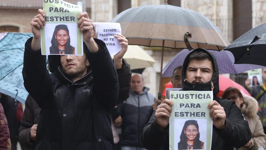 Vecinos de Traspinedo se concentran para pedir justicia y que se esclarezca la muerte de Esther López