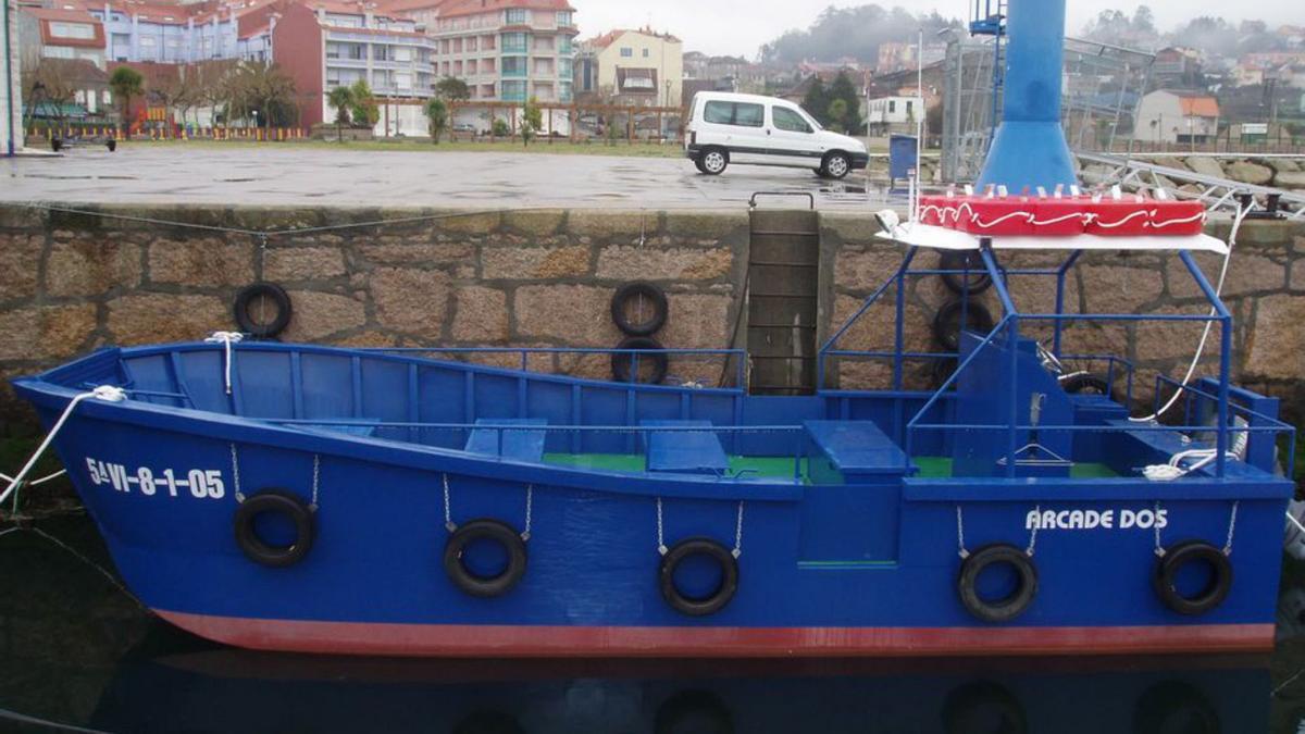El barco de la cofradía de pescadores, el «Arcade Dos».