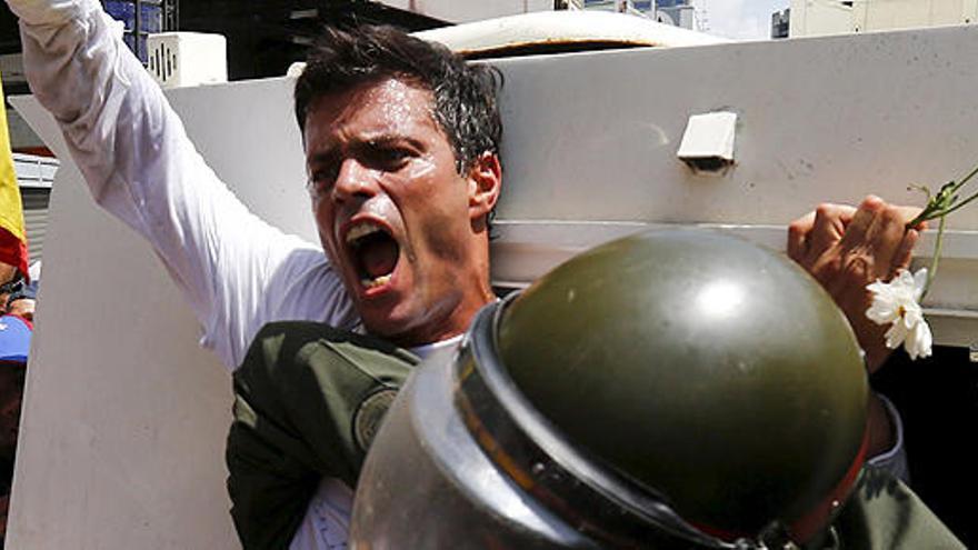 Leopoldo López, en el momento de su detención.