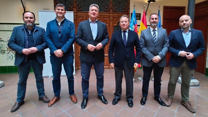 El conseller Martínez Mus se ha reunido con dirigentes de Ascer.