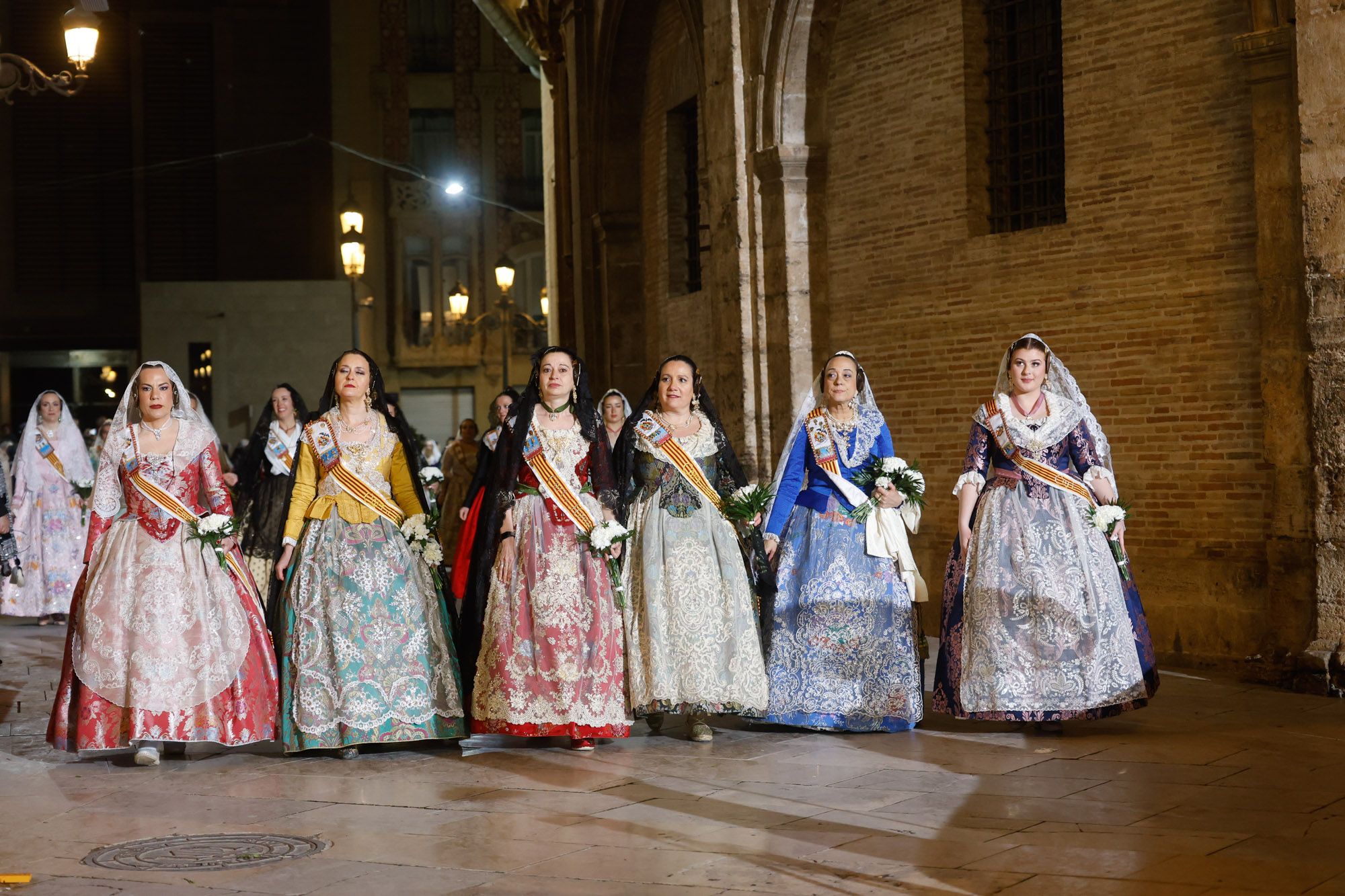 Todas las fotos de la Ofrenda del 17 de marzo por la calle de la Paz de 19:00 a 20:00 horas
